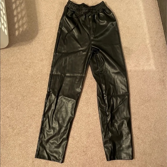 Leather pants - Picture 1 of 4